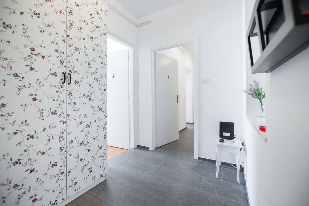 Oberiter Apartments - Center Of Zagreb, Fast Wifi, Ac, Kitchen, Parking Kültér fotó