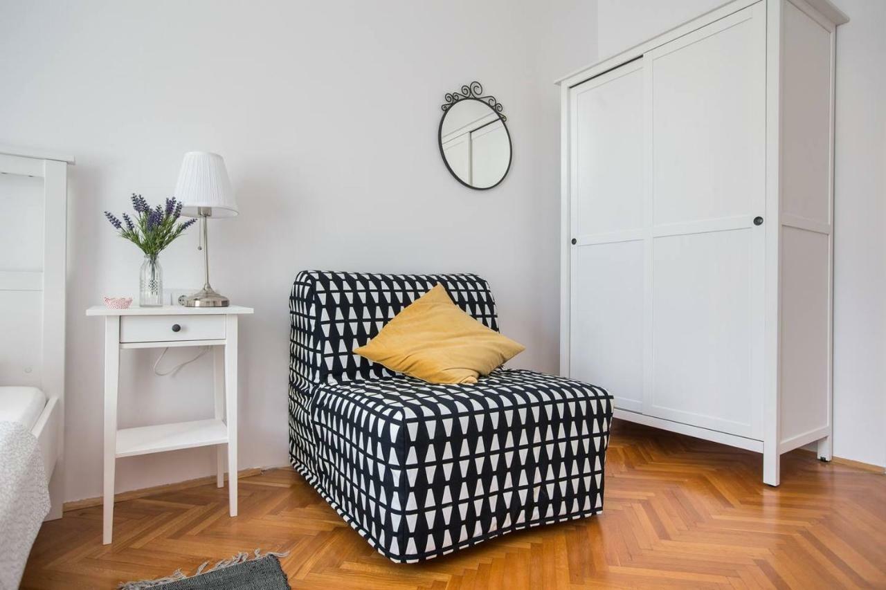 Oberiter Apartments - Center Of Zagreb, Fast Wifi, Ac, Kitchen, Parking Kültér fotó