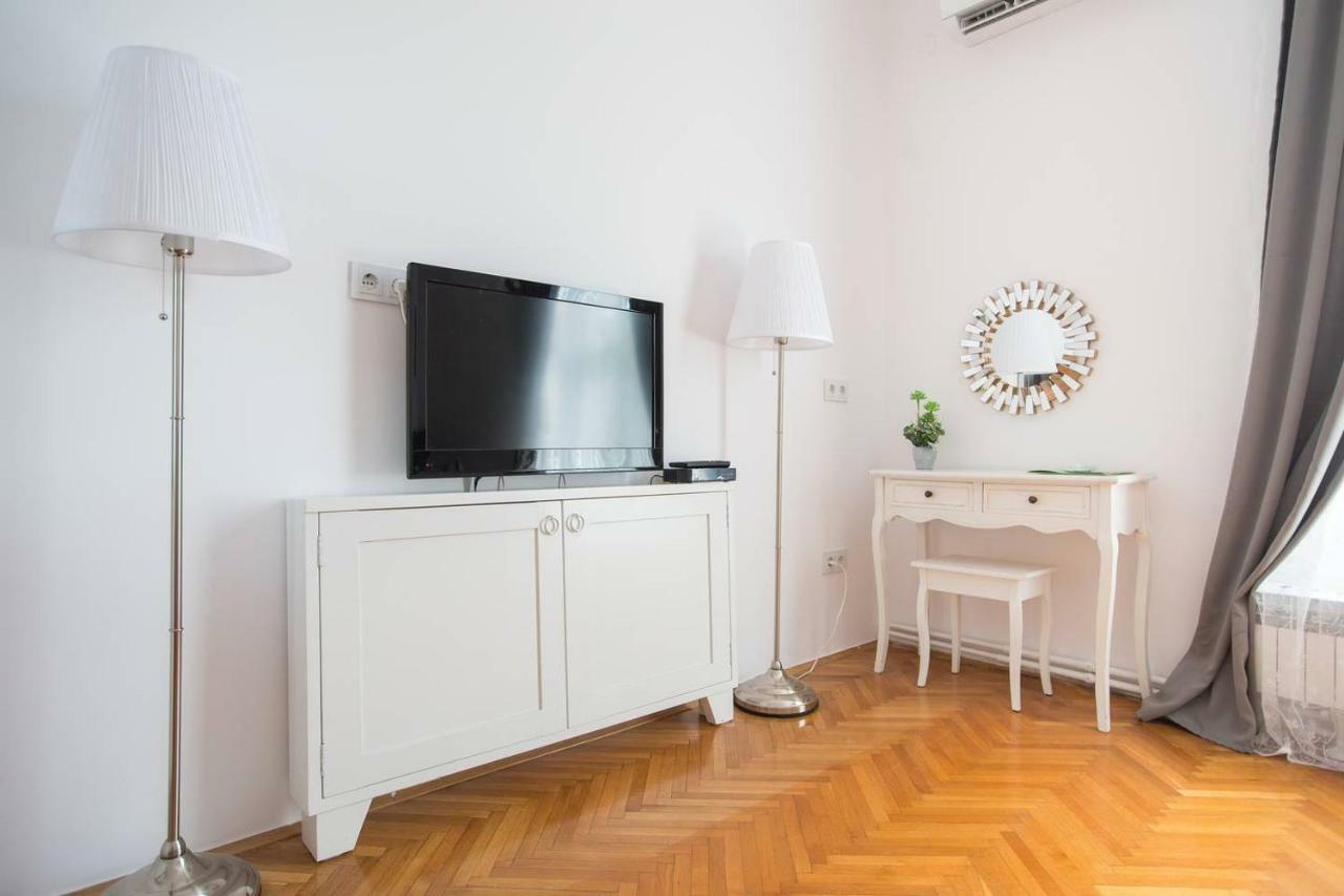 Oberiter Apartments - Center Of Zagreb, Fast Wifi, Ac, Kitchen, Parking Kültér fotó