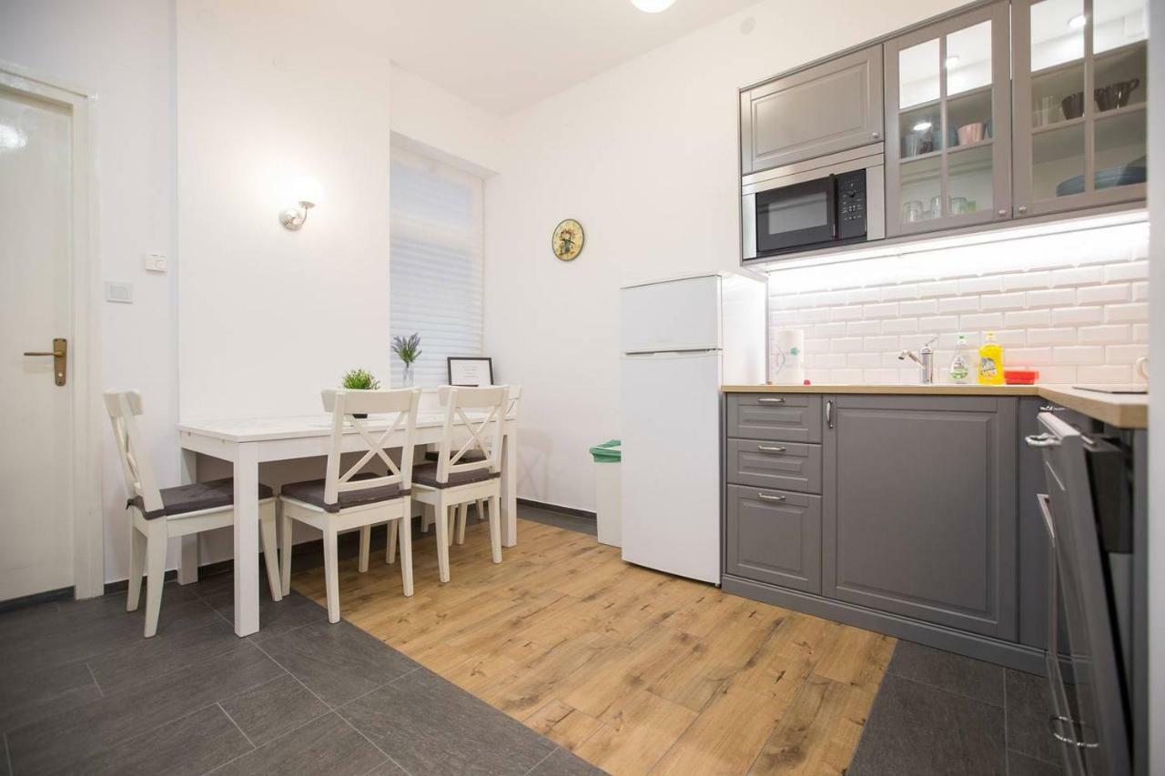 Oberiter Apartments - Center Of Zagreb, Fast Wifi, Ac, Kitchen, Parking Kültér fotó