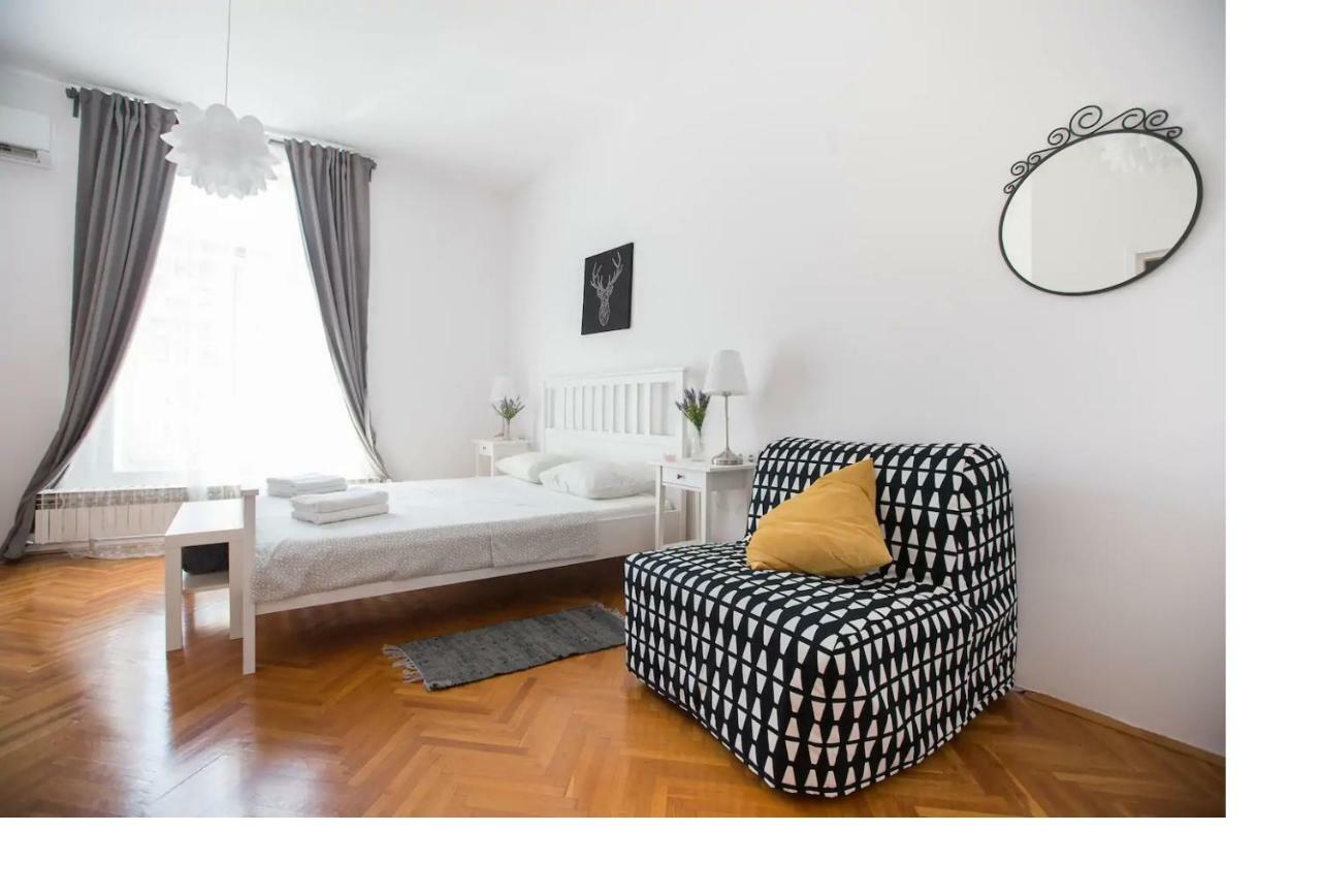 Oberiter Apartments - Center Of Zagreb, Fast Wifi, Ac, Kitchen, Parking Kültér fotó